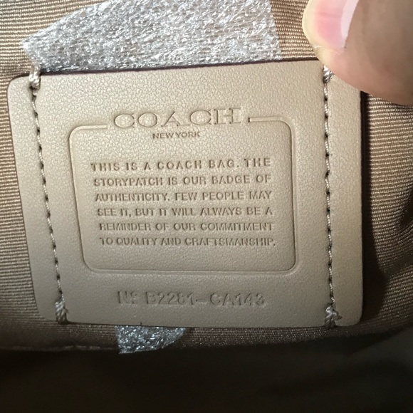 ✅Coach purse - Picture 9 of 13